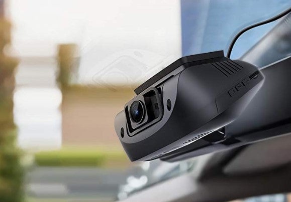 The Crosstour CR900 dash cam in action